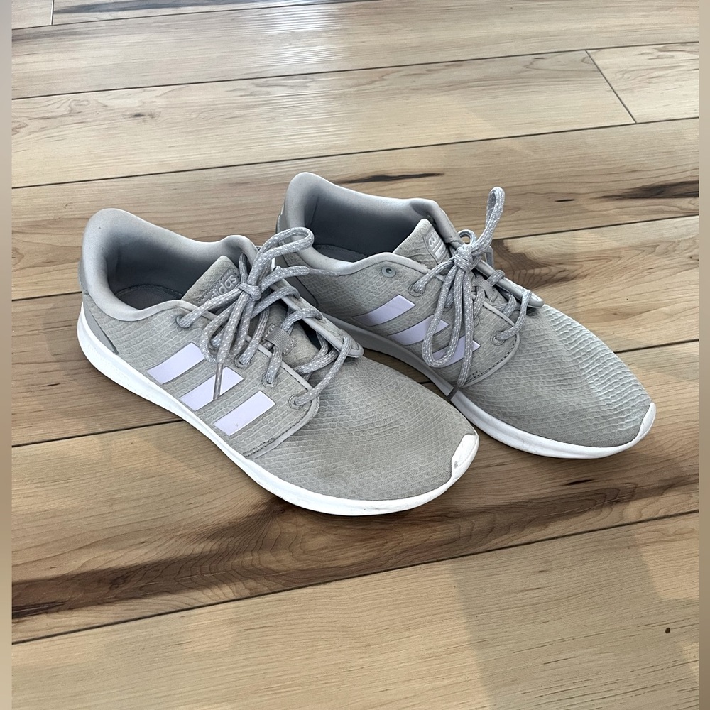 Adidas cloudfoam sneaker
